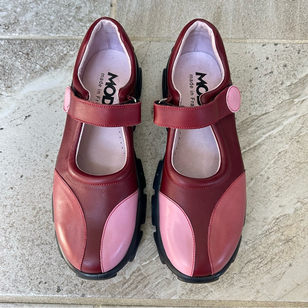 NWOB MOD8 Two-Toned Burgundy and Pink Girls Leather  Mary Jane, Size 36 EU/5 US